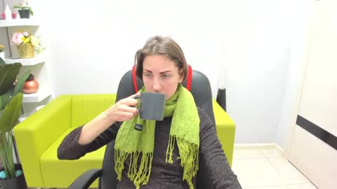 Snapshot of aurorascript chatting on 02-03-25, 07:00 Aurora online show from 02-03-25, 07:00