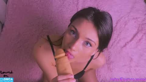 Snapshot of auroravoice chatting on 09-26-25, 08:24 Aurora Voice online show from 09-26-25, 08:24