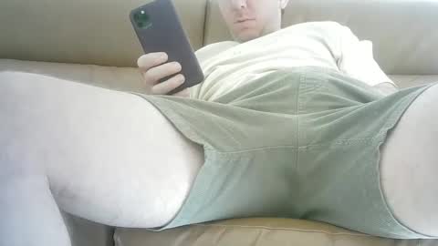 Snapshot of aussie5892 chatting on 04-23-26, 12:01 Justin online show from 04-23-26, 12:01