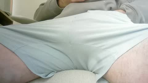 Snapshot of aussie5892 chatting on 07-07-26, 11:53 Justin online show from 07-07-26, 11:53
