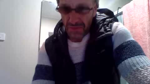 aussieguy59660 online show from 09-16-25, 02:29