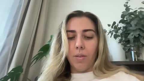 aussielulu online show from 05-11-26, 03:01