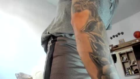 Snapshot of austin1119a chatting on 02-11-26, 05:51 austin1119a online show from 02-11-26, 05:51