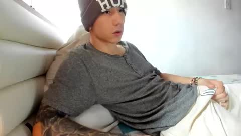 Snapshot of austin1119a chatting on 02-14-26, 05:21 austin1119a online show from 02-14-26, 05:21