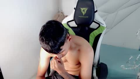 AUSTIN online show from 10-24-25, 04:03