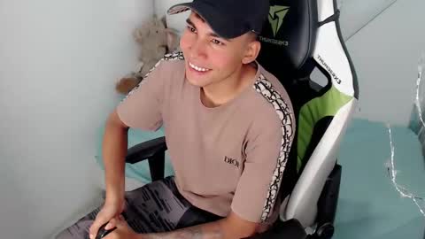 AUSTIN online show from 11-05-25, 12:27