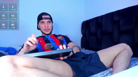 Snapshot of austin_curry chatting on 01-08-25, 01:32 A online show from 01-08-25, 01:32