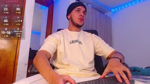 Snapshot of austin_curry chatting on 02-25-25, 03:31 A online show from 02-25-25, 03:31