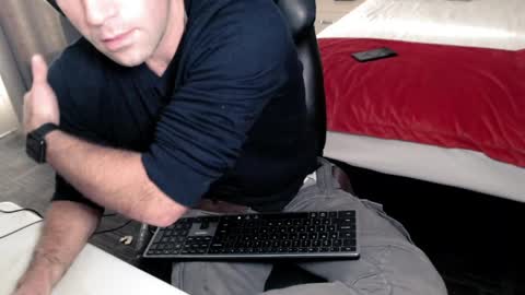 australopithas online show from 05-18-26, 07:25