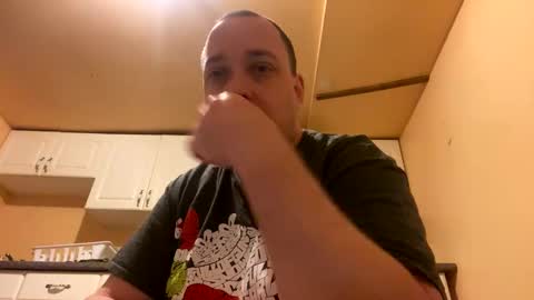 Snapshot of auz1812 chatting on 12-02-24, 07:36 Auz online show from 12-02-24, 07:36