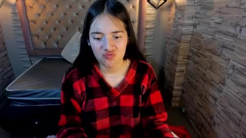Snapshot of ava_broown chatting on 12-03-24, 12:13 online show from 12-03-24, 12:13