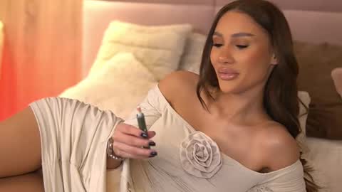 Ava online show from 03-05-25, 11:49