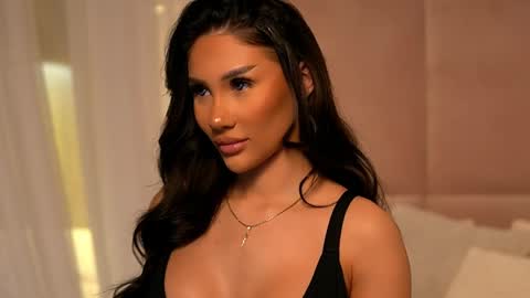 Ava online show from 05-04-26, 12:17