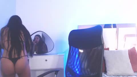 Snapshot of ava_jhons_ chatting on 11-08-25, 03:07 ava jhons online show from 11-08-25, 03:07