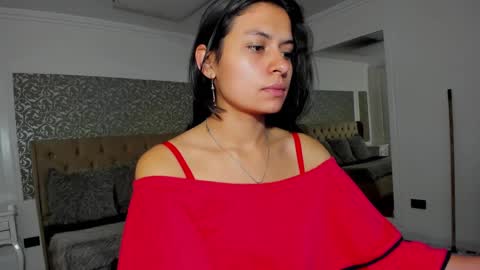 Ava  online show from 10-10-25, 12:37