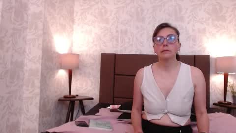 Ava  online show from 02-11-26, 08:03