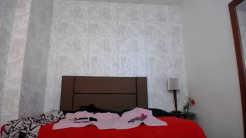 Ava  online show from 05-01-26, 06:45