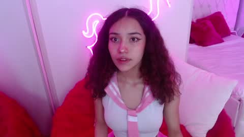 Snapshot of ava_williams_ chatting on 01-16-25, 01:25 AVA online show from 01-16-25, 01:25