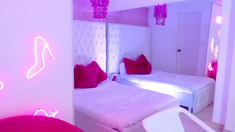 Snapshot of ava_williams_ chatting on 01-26-25, 04:30 AVA online show from 01-26-25, 04:30