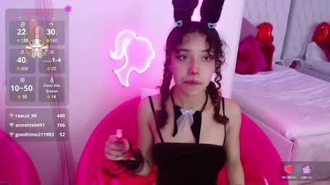 Snapshot of ava_williams_ chatting on 02-08-25, 04:25 AVA online show from 02-08-25, 04:25