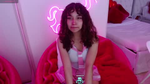 Snapshot of ava_williams_ chatting on 02-10-25, 01:22 AVA online show from 02-10-25, 01:22