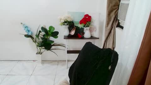 Snapshot of avacadaxcx chatting on 02-19-26, 12:50 avacadaxcx online show from 02-19-26, 12:50