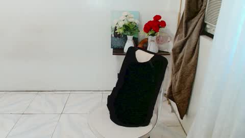 Snapshot of avacadaxcx chatting on 03-08-26, 02:04 avacadaxcx online show from 03-08-26, 02:04