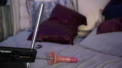 Snapshot of avalonnfoxx chatting on 05-10-26, 11:15 AvalonnFoxx online show from 05-10-26, 11:15