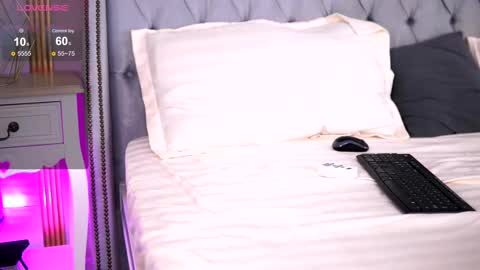 Ava online show from 02-13-25, 04:00