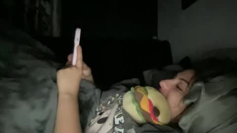 Snapshot of avamonroexo chatting on 12-05-24, 01:25 Ava Monroe online show from 12-05-24, 01:25