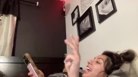 Snapshot of avamonroexo chatting on 12-18-25, 09:04 Ava Monroe online show from 12-18-25, 09:04