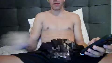 Avarageeuropeguy online show from 09-17-25, 07:21
