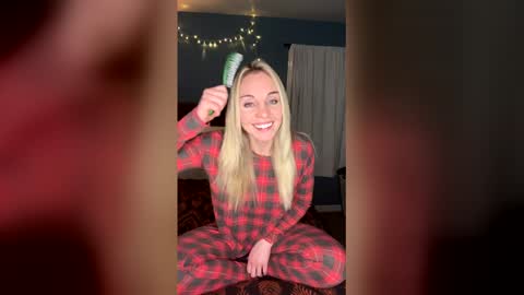 Ava Rose online show from 01-07-26, 02:25