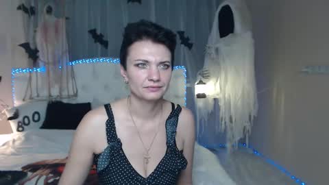 avasaturnian online show from 10-23-25, 01:54