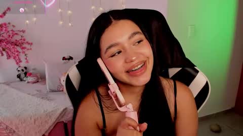 Ava  online show from 01-15-26, 06:33