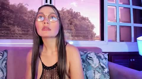 Snapshot of avawhiite chatting on 11-03-25, 07:26 avawhiite online show from 11-03-25, 07:26