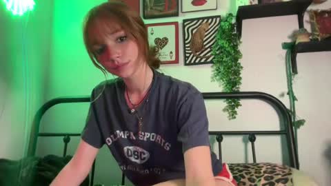 Snapshot of avaxlee chatting on 06-27-26, 02:16 avaxlee online show from 06-27-26, 02:16