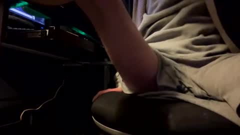 Ordinary7 online show from 11-15-25, 05:42