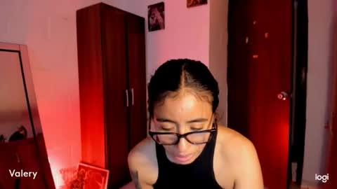 Snapshot of ave_fenix69 chatting on 11-02-25, 12:57 Valery -- online show from 11-02-25, 12:57