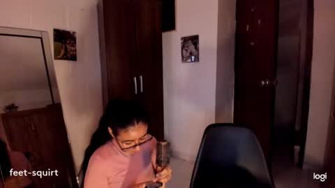 Snapshot of ave_fenix69 chatting on 02-20-26, 02:52 Valery -- online show from 02-20-26, 02:52