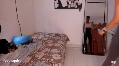 Snapshot of ave_fenix69 chatting on 03-26-26, 08:47 Valery -- online show from 03-26-26, 08:47