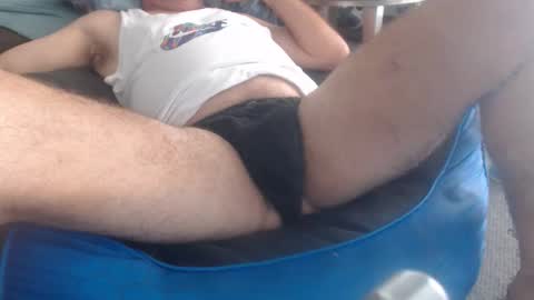 Snapshot of average_joe_9 chatting on 11-02-25, 12:35 AJ Not Real but will do for here online show from 11-02-25, 12:35