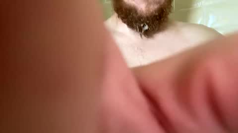 averagebar online show from 09-17-25, 03:46