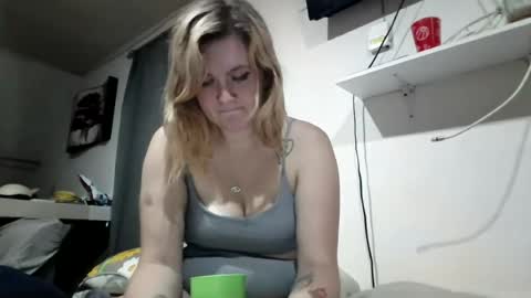Avery Doll online show from 06-18-26, 12:33