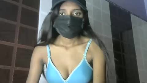 avery_lust01 online show from 05-08-26, 06:19