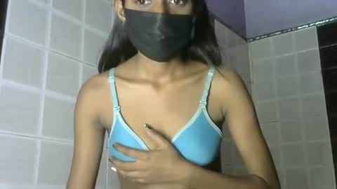 Snapshot of avery_lust01 chatting on 05-16-26, 07:05 avery_lust01 online show from 05-16-26, 07:05