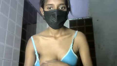 Snapshot of avery_lust01 chatting on 05-25-26, 05:57 avery_lust01 online show from 05-25-26, 05:57
