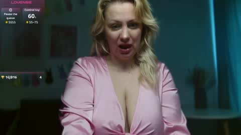 Avery online show from 04-07-26, 03:07