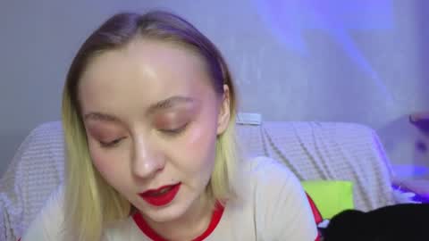 Snapshot of avgustina_love chatting on 01-25-25, 09:26 avgustina_love online show from 01-25-25, 09:26