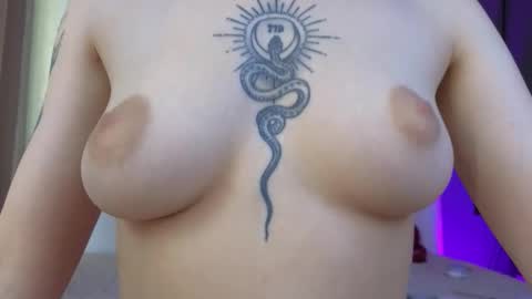 Snapshot of avgustina_love chatting on 03-01-26, 10:39 avgustina_love online show from 03-01-26, 10:39